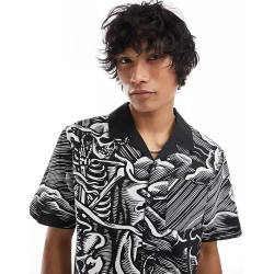 copy of Santa Cruz printed shirt in black and white